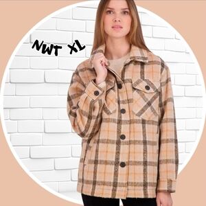NWT Heavyweight Tan Plaid Shacket w 4 Pockets